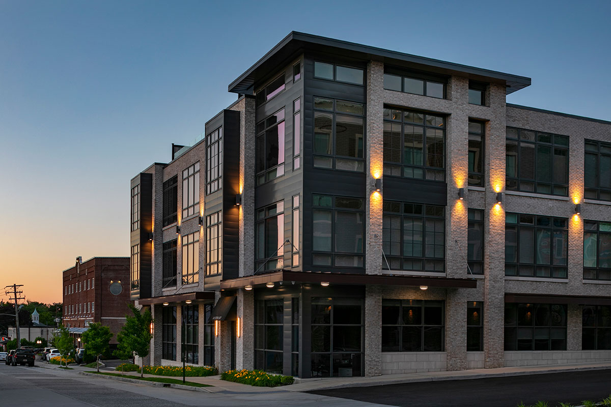 30 Stewart Exterior