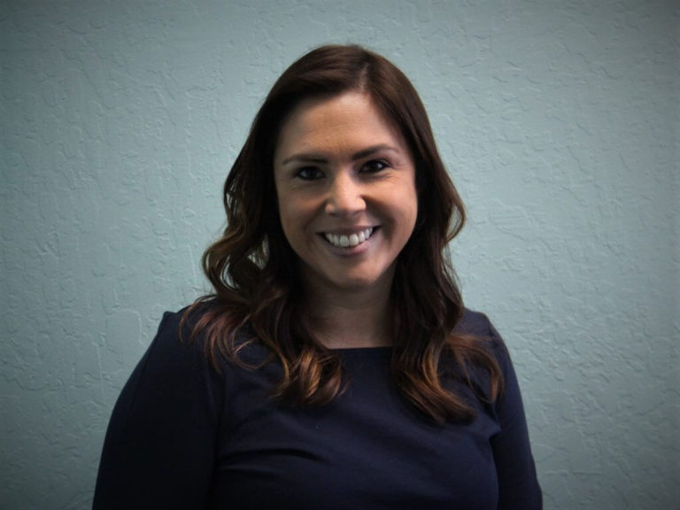 Head Shot of Therapist Courtney
