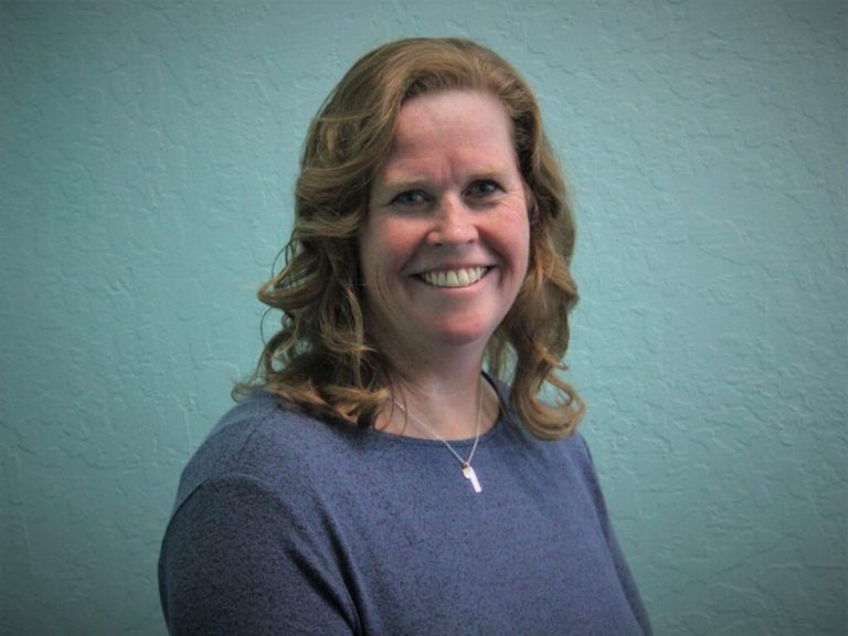 Head Shot of Therapist Jeannette